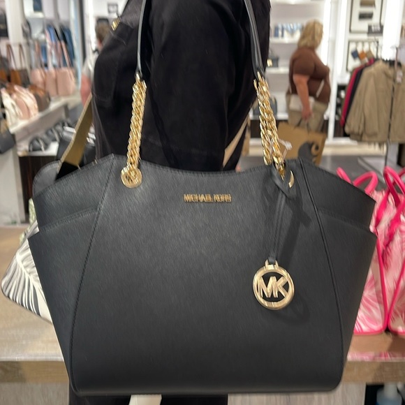 MICHAEL KORS LG CHAIN SHOULDER TOTE BLACK - Picture 14 of 16
